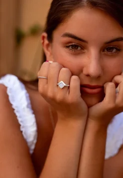 ANILLO ALEAYA PIEDRA LUNA