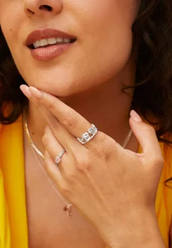 ANILLO JANAVARON