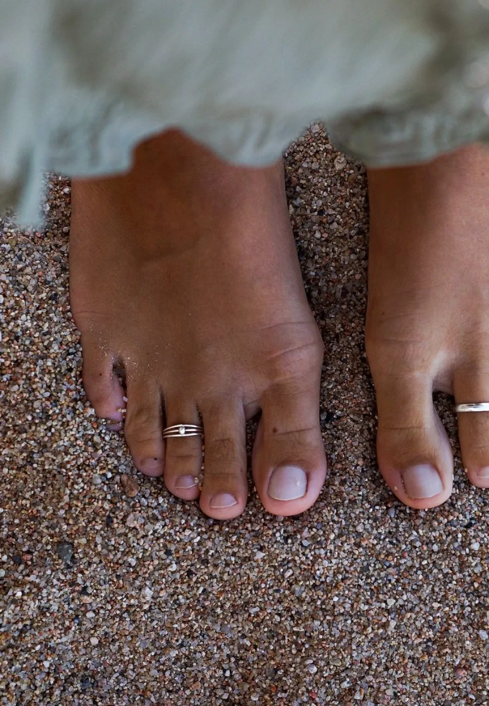 ANILLO MADHAVI
