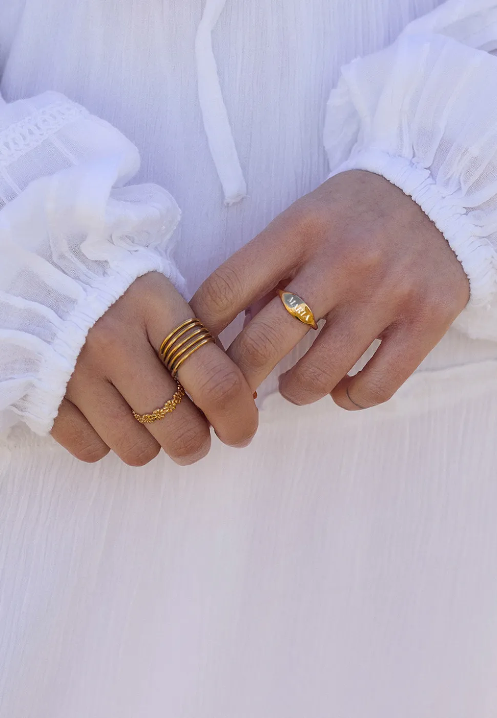 ANILLO PURNIT GRABADO BAÑADO EN ORO
