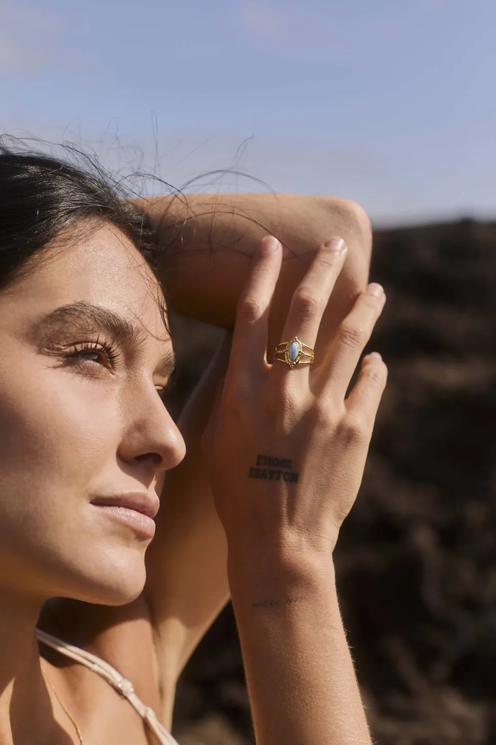 ANILLO UPADESA BAÑADO EN ORO