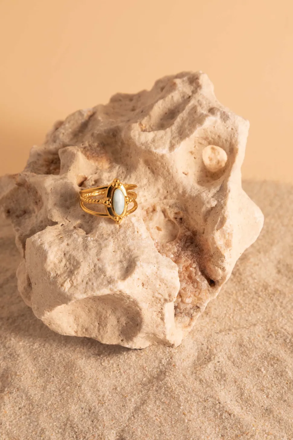 ANILLO UPADESA BAÑADO EN ORO