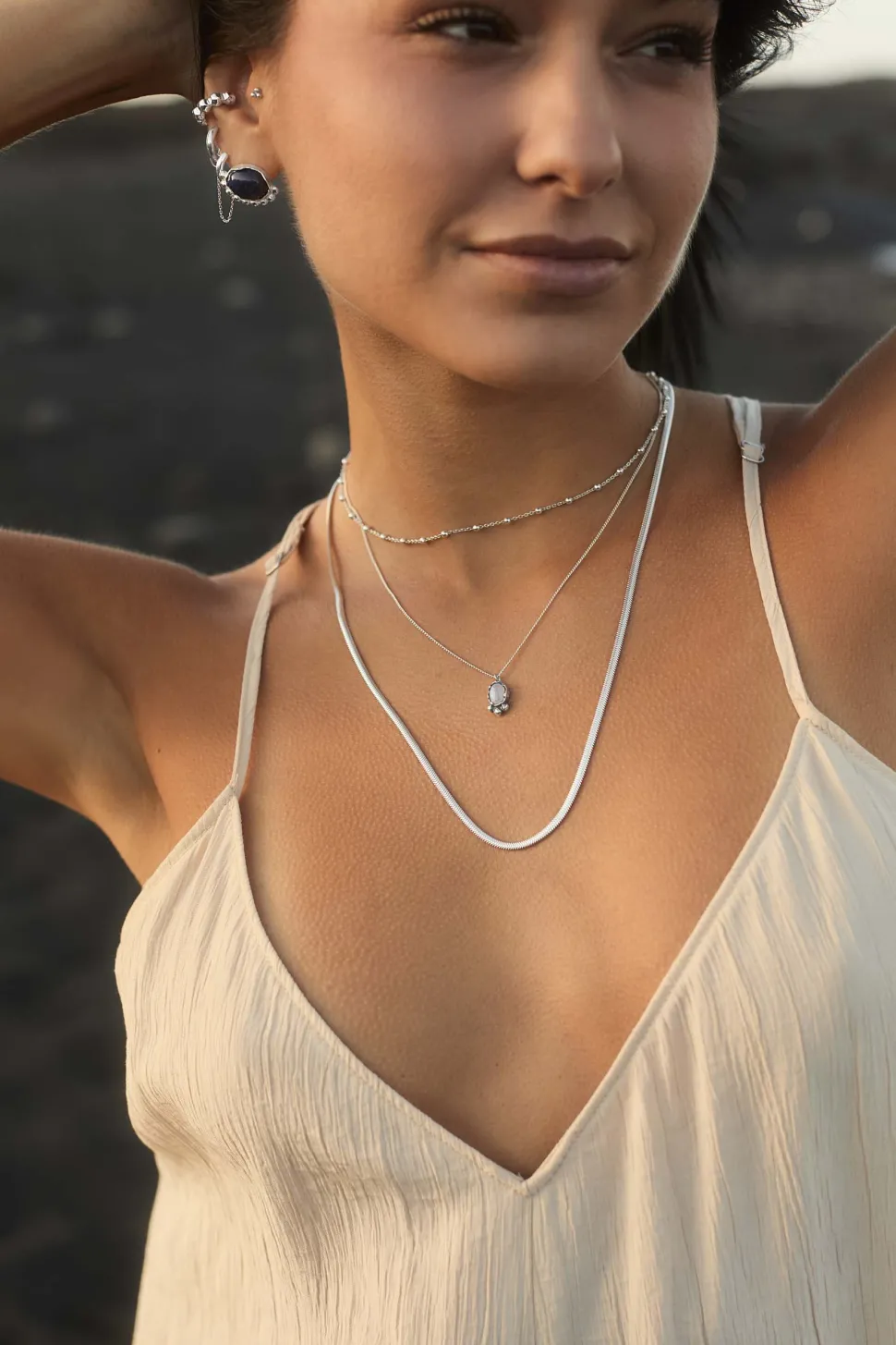 COLLAR AKARSHAN