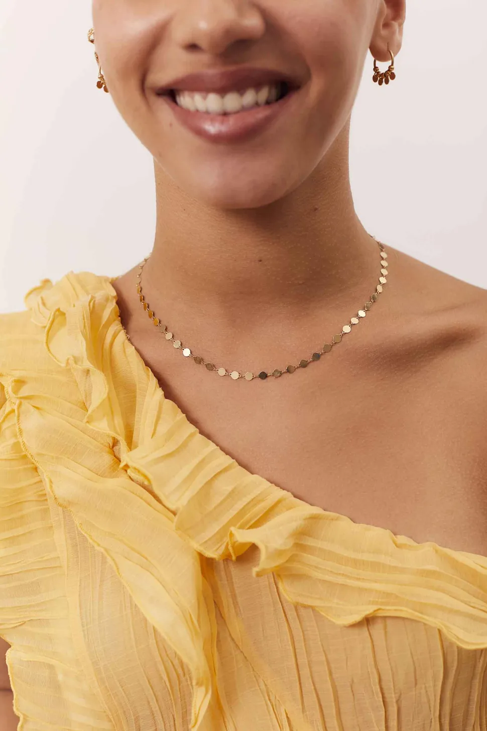 COLLAR MAHATMA BAÑADO EN ORO