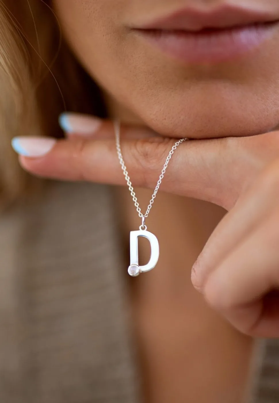 COLLAR SHURUAATEE