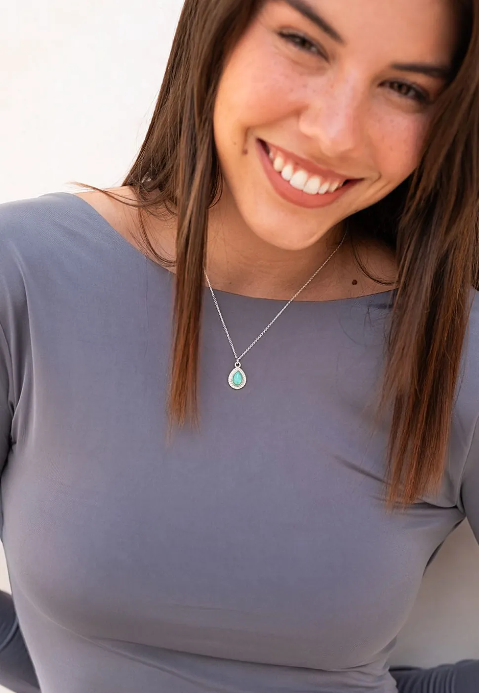 COLLAR YASHILA