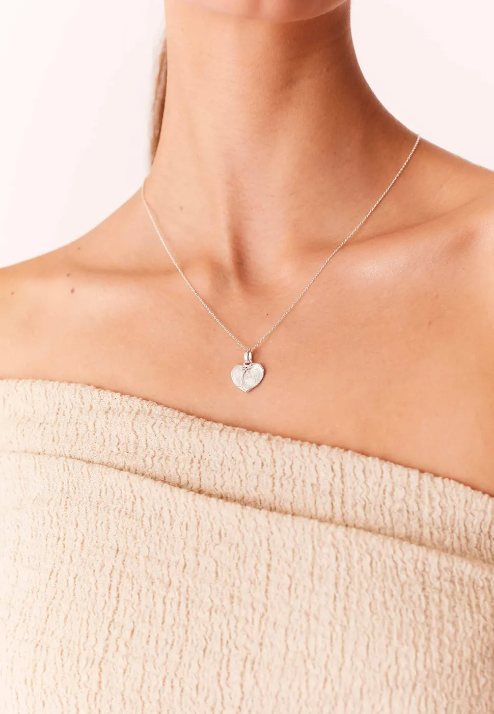 COLLAR ZINDAGI