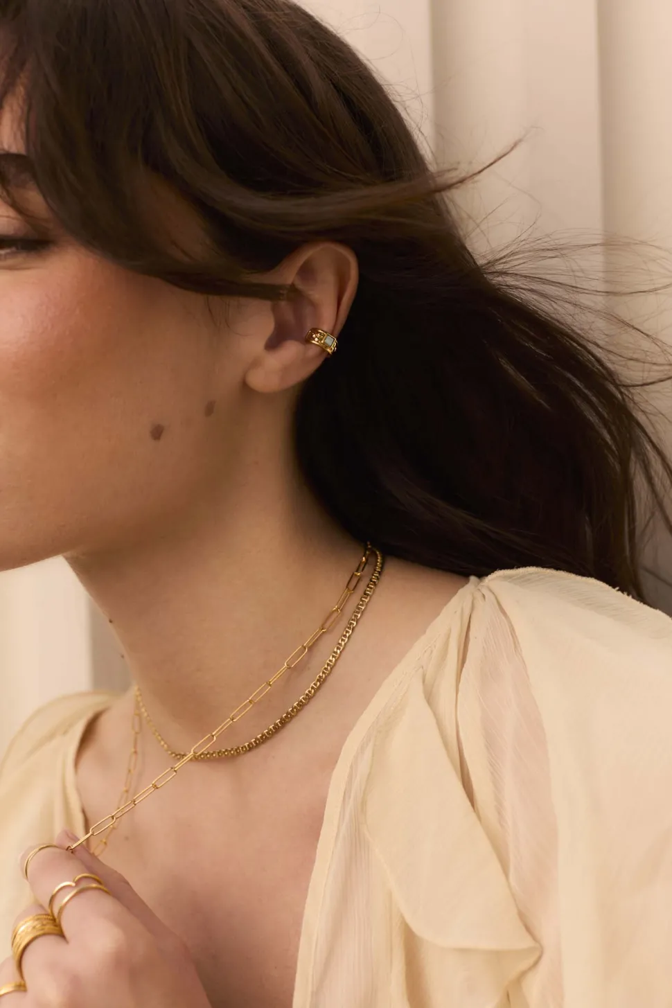 EAR CUFF CHART BAÑADO EN ORO