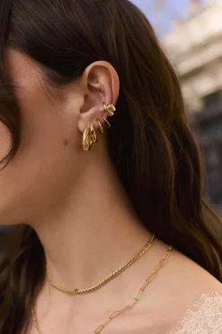 EAR CUFF PAKAD BAÑADO EN ORO