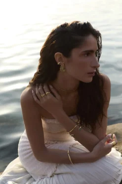 PENDIENTES AKRITI BAÑADOS EN ORO