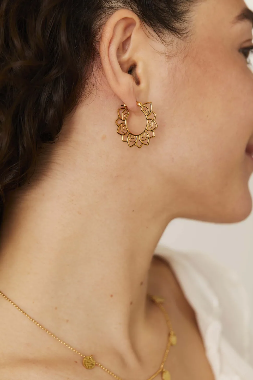 PENDIENTES HEMLATA (30MM) BAÑADOS EN ORO
