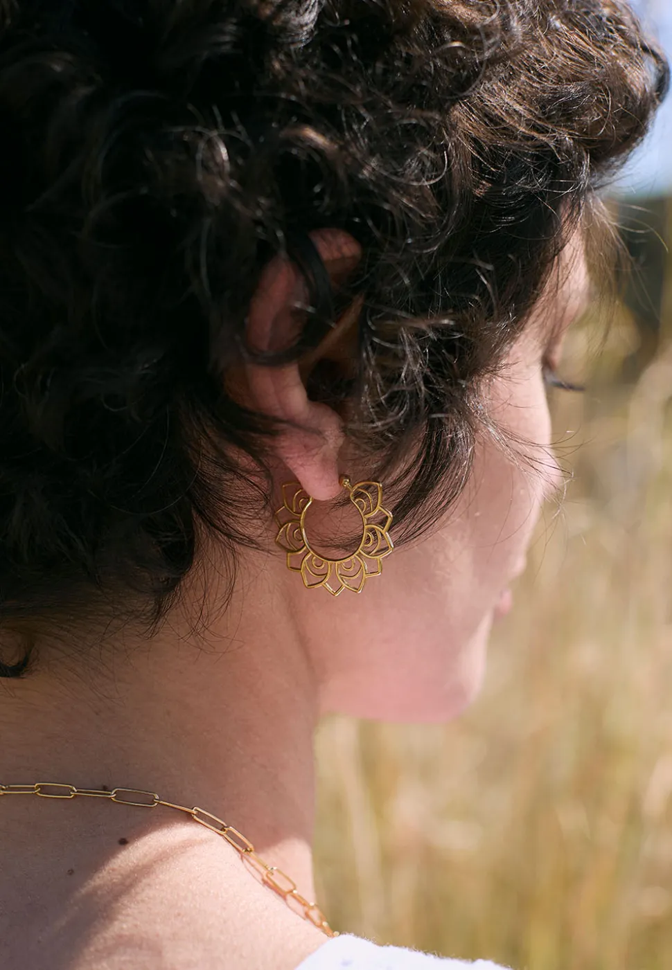 PENDIENTES HEMLATA (30MM) BAÑADOS EN ORO
