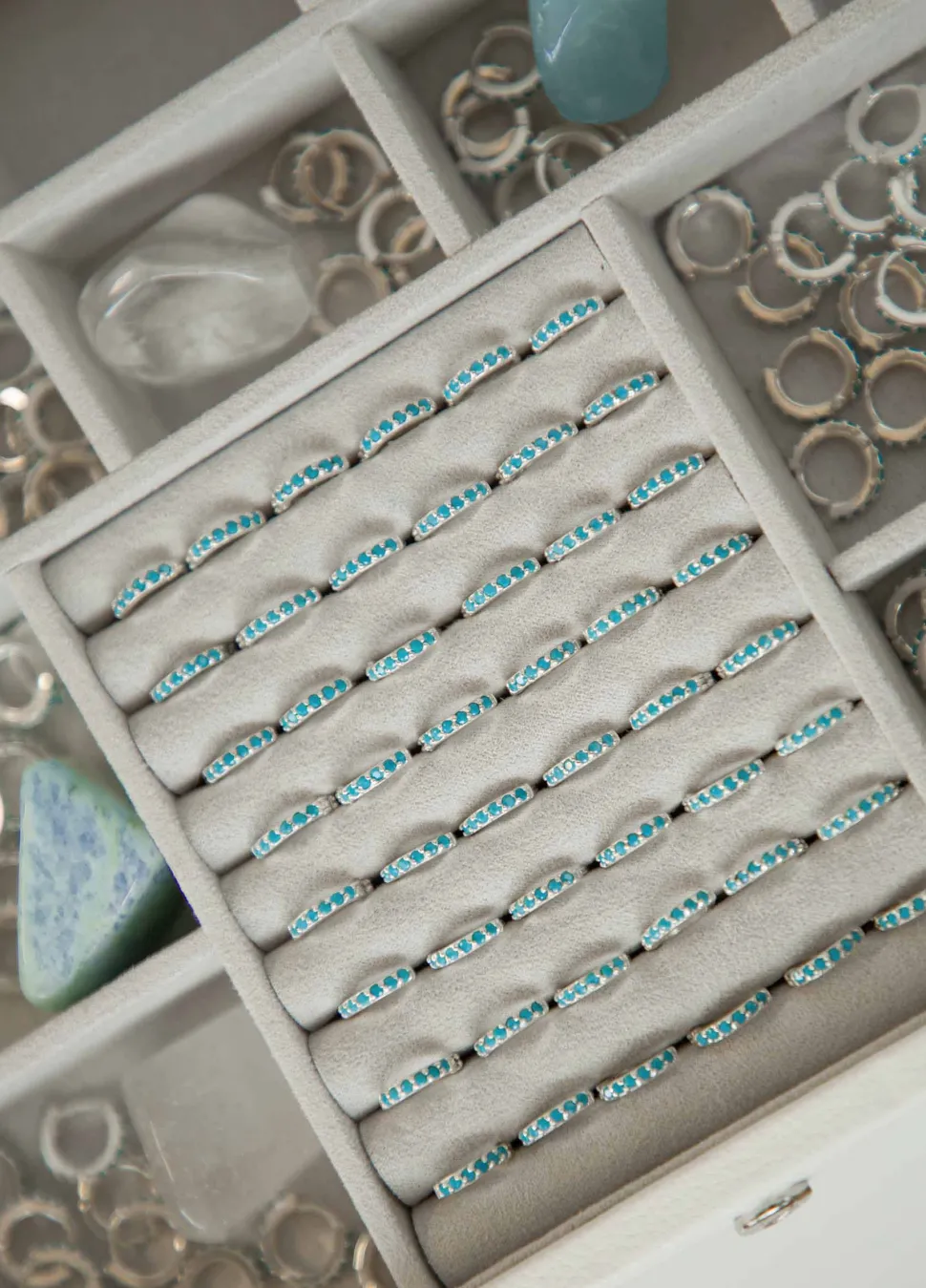 PENDIENTES ISHANI (10MM)