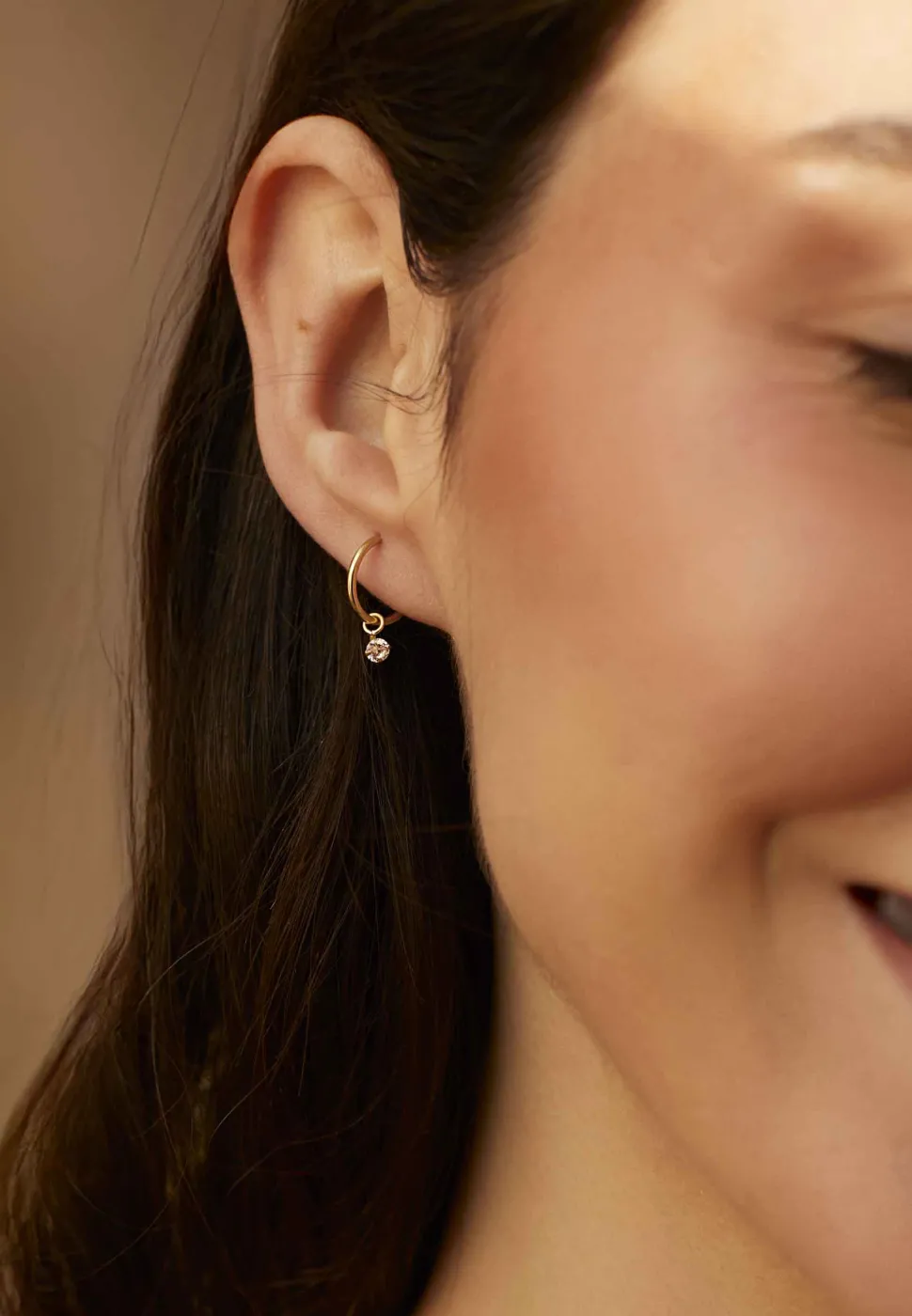 PENDIENTES KASHVI (12MM) BAÑADOS EN ORO