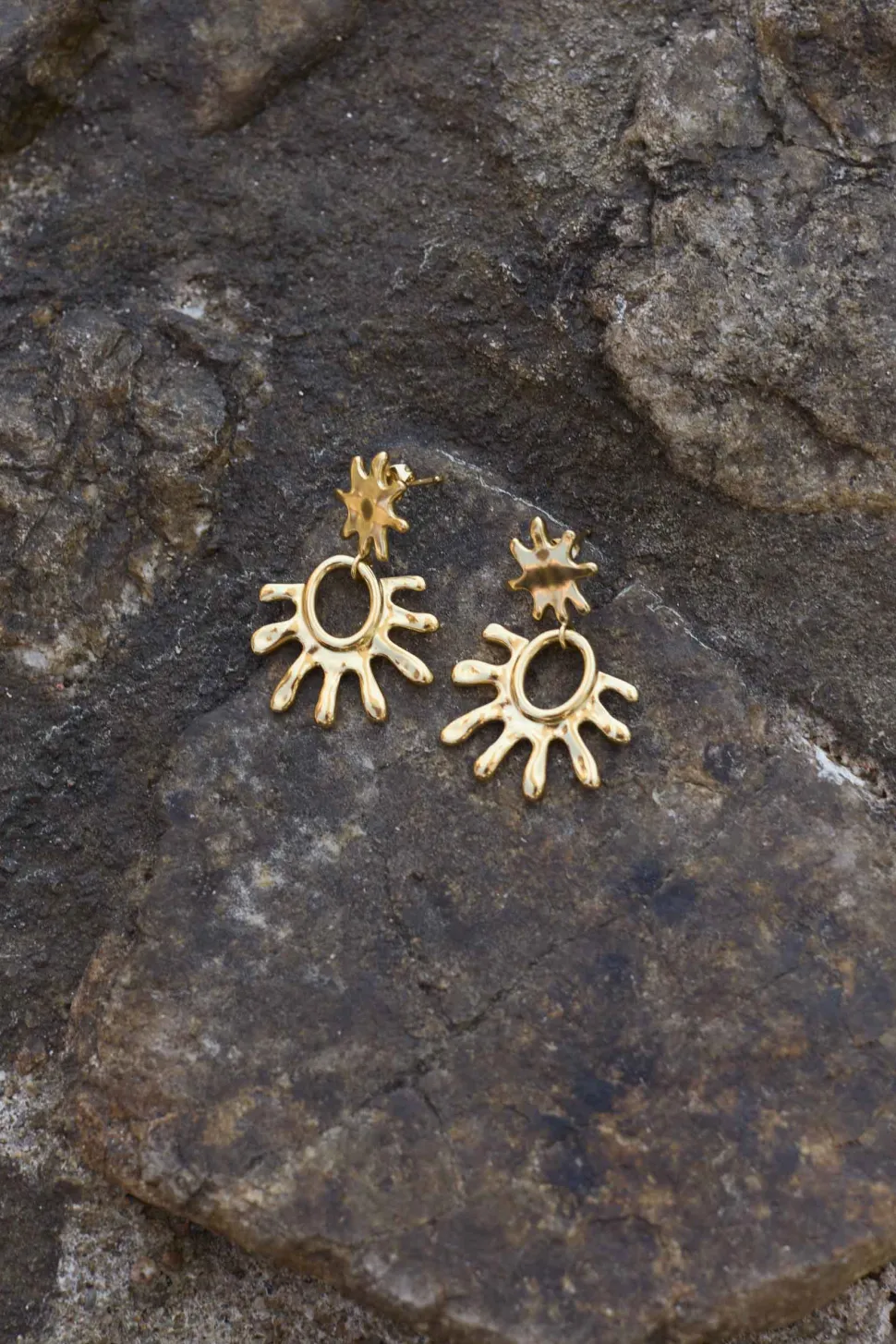 PENDIENTES PIGALANA BAÑADOS EN ORO