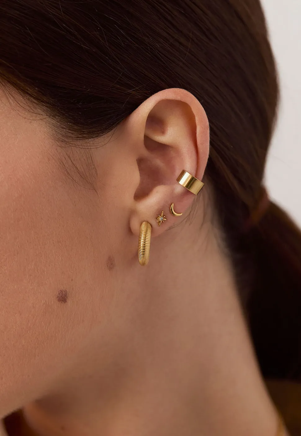 PENDIENTES SHEYDA (18MM) BAÑADOS EN ORO