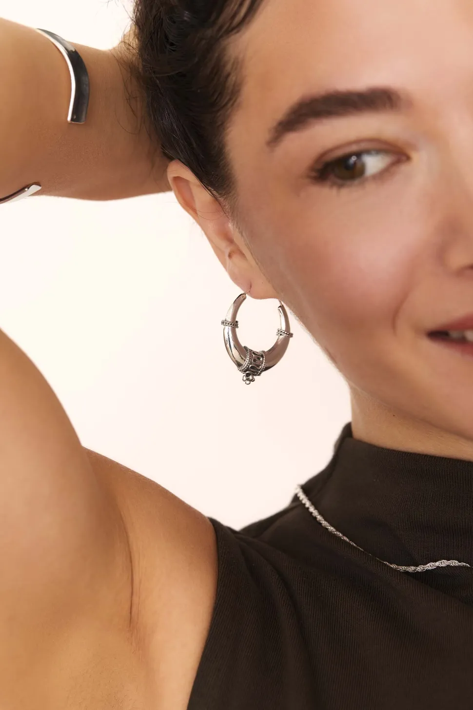 PENDIENTES TIRTHA (30MM)