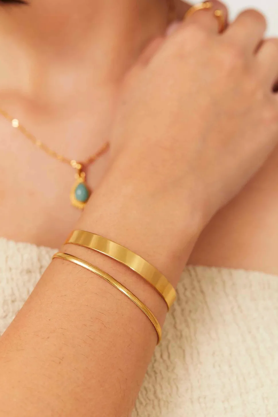 PULSERA MAHAVIRA BAÑADA EN ORO